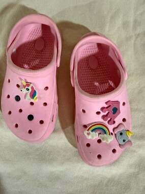 Toddler Kids Pink Garden Clogs with Unicorn and Rainbow Charms